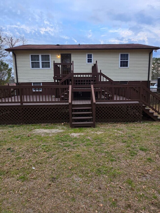 Building Photo - 2923 Celeste Dr
