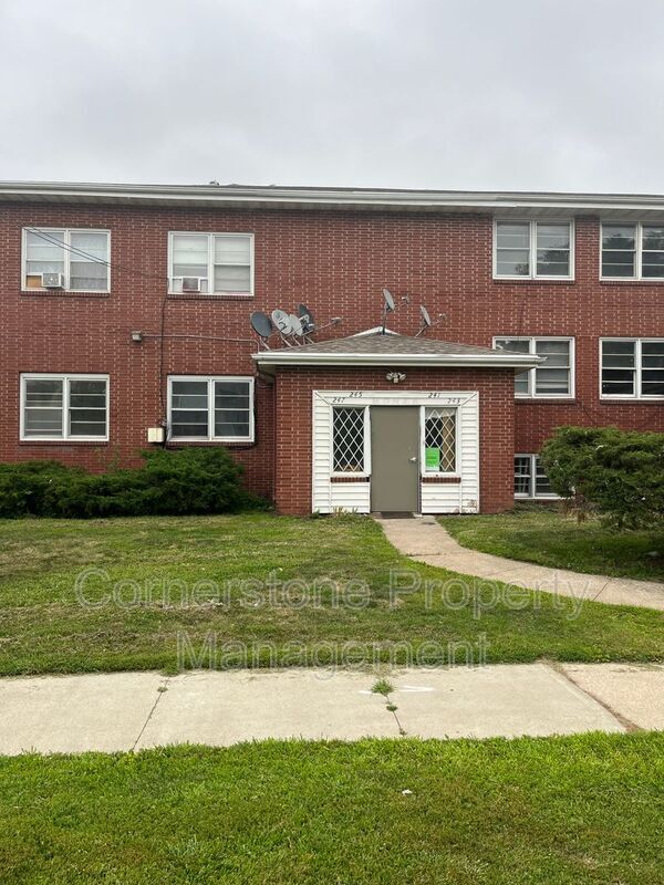 Primary Photo - 243 N 12th St