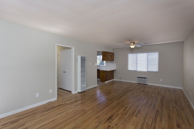 Foto del edificio - Beautiful 2 Bed, 1.5 Bath in North Park wi...