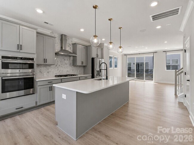 Foto del edificio - 5029 Westmead Ln
