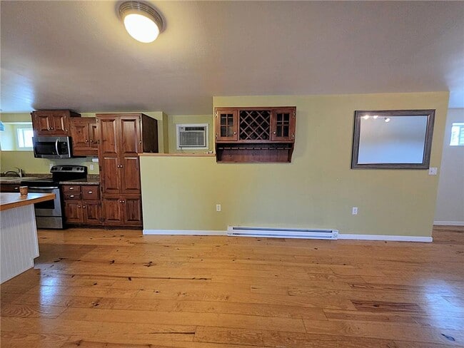 Building Photo - 206 2nd Ave