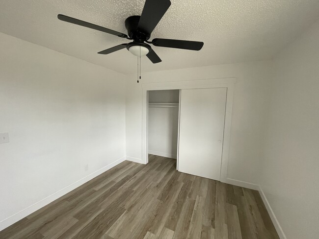 Building Photo - 116 Lilac Way