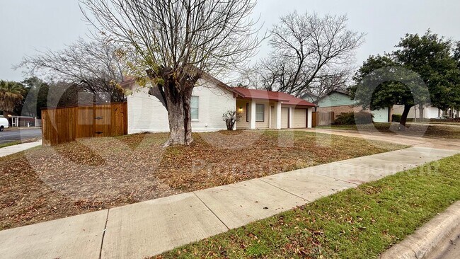 Building Photo - 9837 Childress Dr