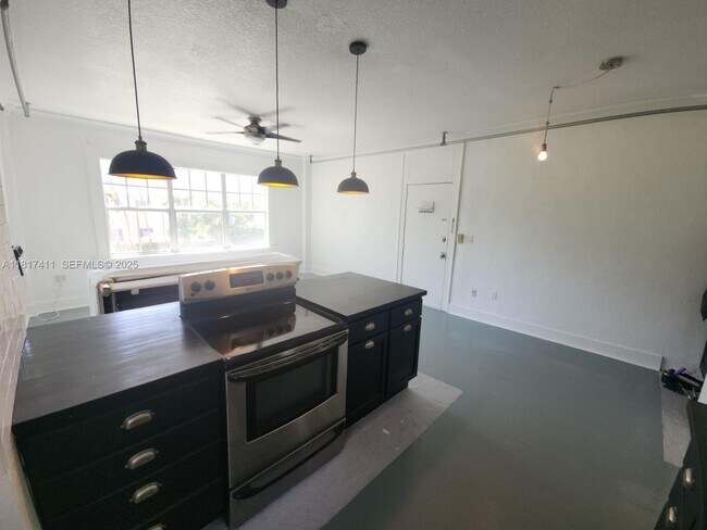 Foto del edificio - 1611 Michigan Ave