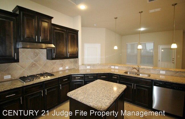 Building Photo - 3 br, 2 bath House - 1221 Daventry Drive
