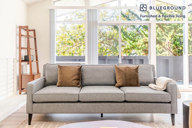 Foto del edificio - 801 Middlefield Rd