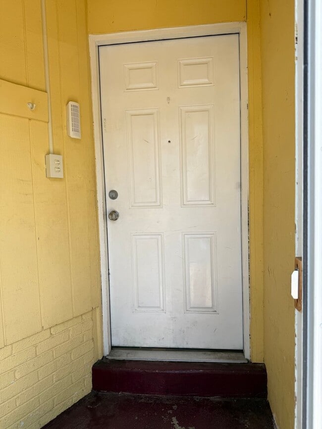 Foto del edificio - 802-804 Hawthorne Road