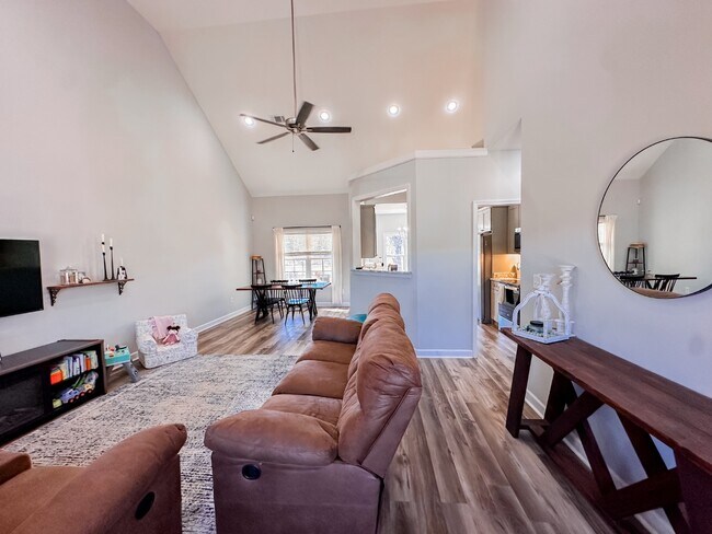 Foto del edificio - 6454 Self Creek Rd