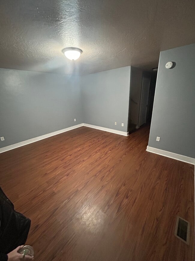 Foto del edificio - 2207 S 10th St W