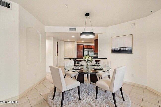 Building Photo - 5450 E Deer Valley Dr