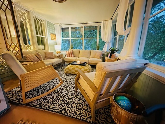 Foto del edificio - 1016 Washington Ave