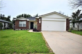 Building Photo - 3715 Julianas Way