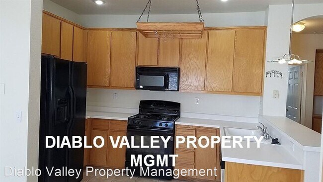 Foto del edificio - 2 br, 2 bath House - 1641 Regent Drive