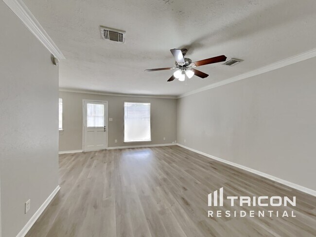 Foto del edificio - 24122 Spring Mill Ln
