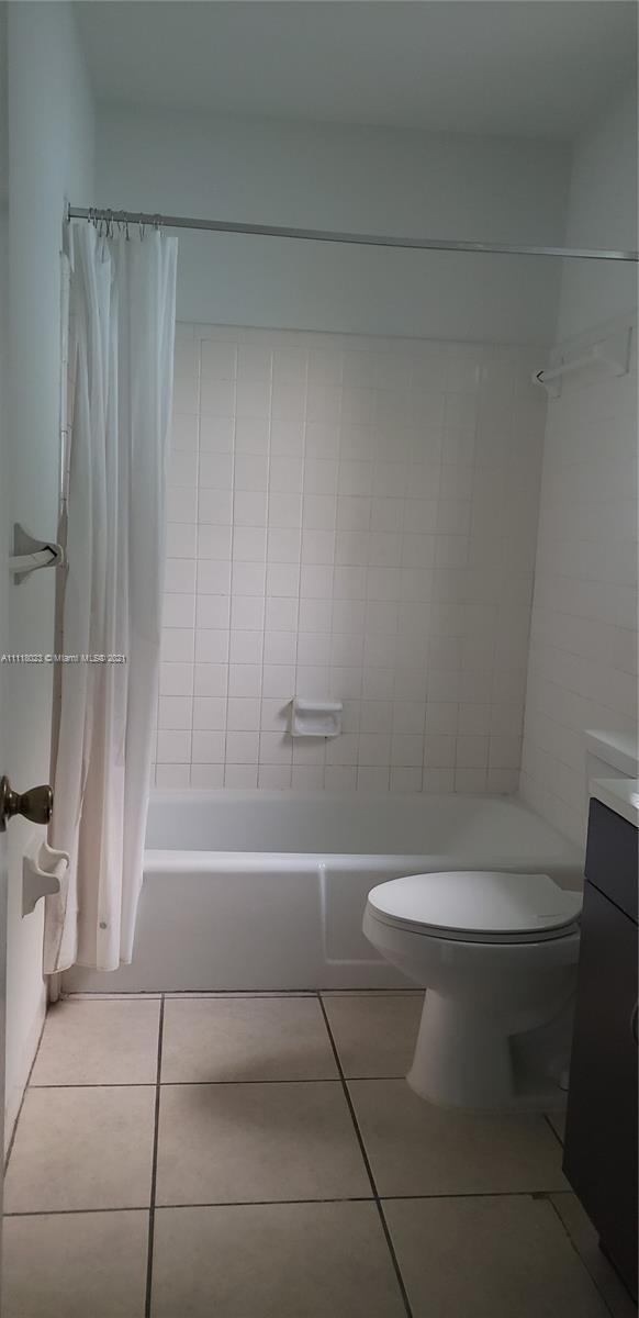 Foto del edificio - 4751 NE 21st Terrace