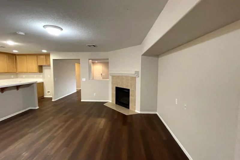 Foto principal - 45317 Stadium Ln