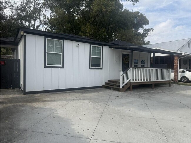 Foto del edificio - 1625 Wilson Ave