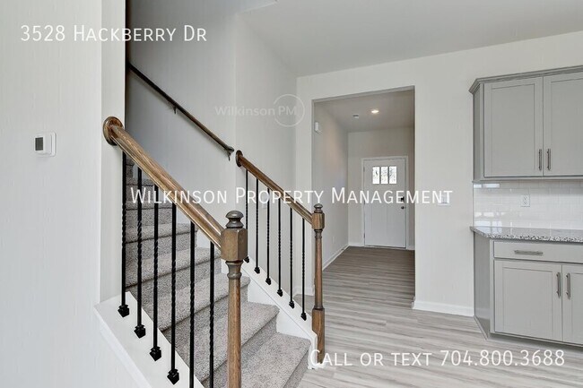 Foto del edificio - 3528 Hackberry Dr