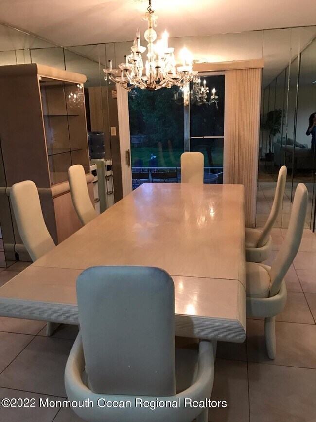 Foto del edificio - 634 Westwood Ave