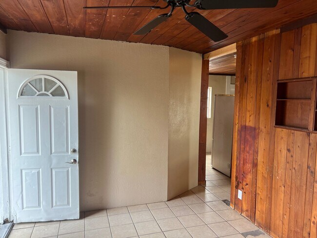 Foto del edificio - 1806 36th Ave W