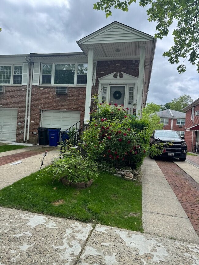 Building Photo - 15704 17th Rd