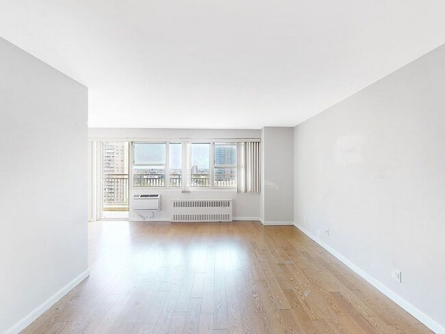 Foto del edificio - 2925 W 5th St