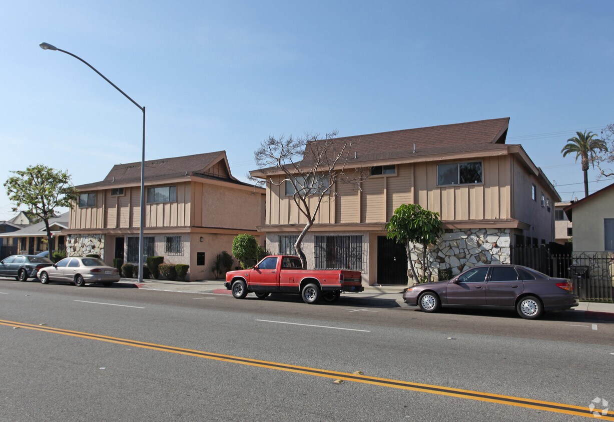 Primary Photo - 7035-7039 Miles Ave
