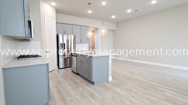 Foto del edificio - 12976 Rockham Ln