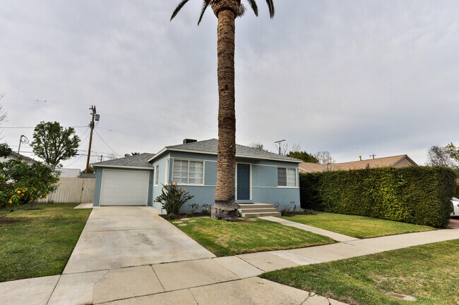 Calle tranquila - 5907 Yarmouth Ave