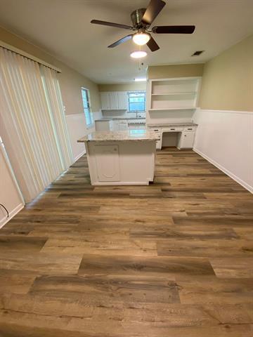 Foto del edificio - 804 Hillside Dr