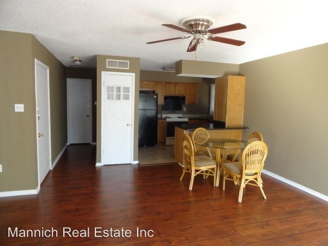 Building Photo - 6 Yacht Club Dr