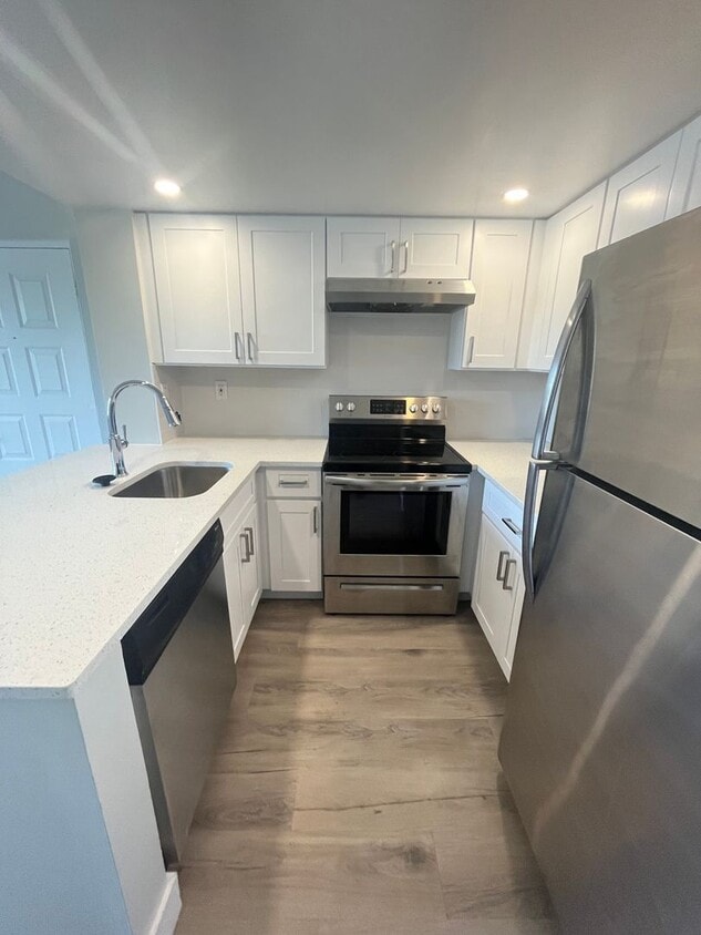 Primary Photo - ONE BEDROOM ONE BATHROOM ! WITH W/D!!