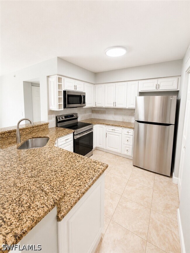 Building Photo - 8255 Ibis Club Dr
