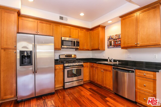 Primary Photo - 360 W Ave 26