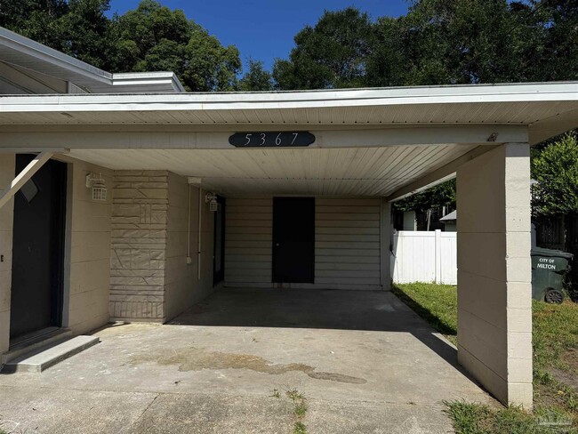 Building Photo - 5367 Locklin Ave