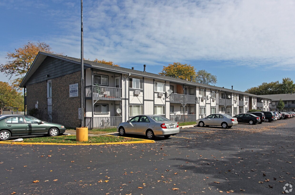 LeClaire ¡Station Apartaments - LeClaire Station Apartments