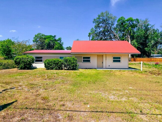 Foto del edificio - Beautiful 4/2 in Fairbanks Park