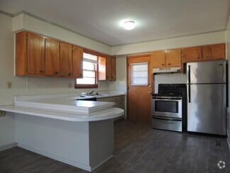Building Photo - 118 Harrison Dr