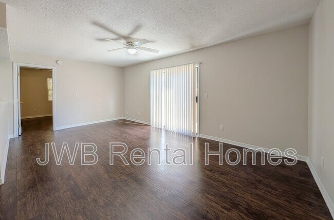 Foto del edificio - 5647 Bryner Dr