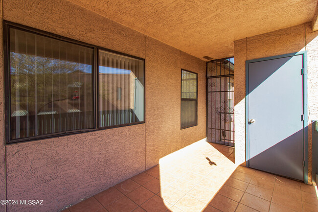 Building Photo - 8080 E Speedway Blvd
