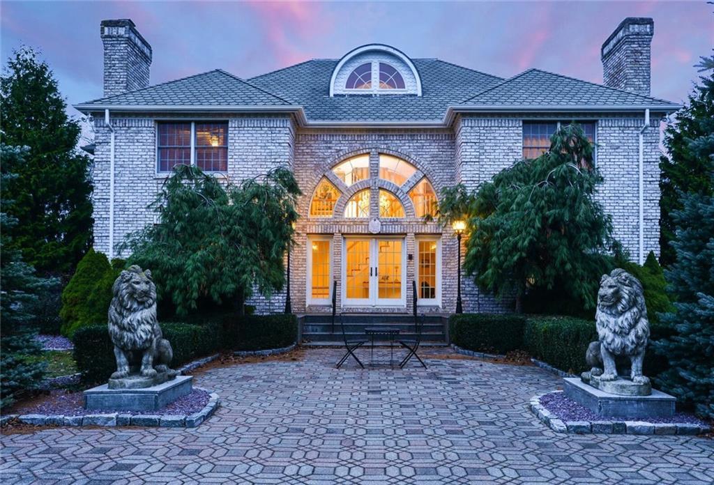 Foto principal - 45 Captain Wightman Ln
