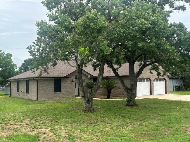 Building Photo - 7210 Mikes St