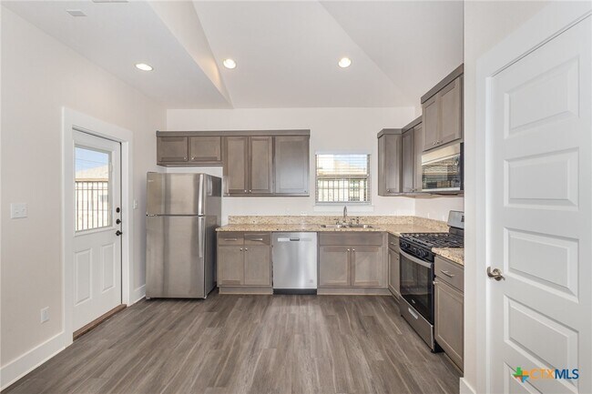 Foto del edificio - 1300 Black Locust Drive West
