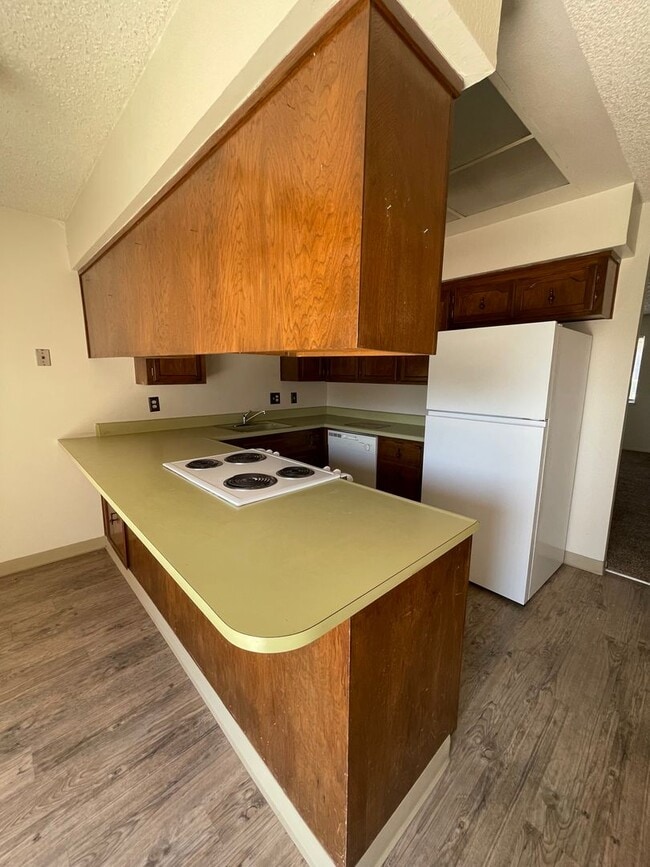 Photo - 291 W Alexander Ave Apartment