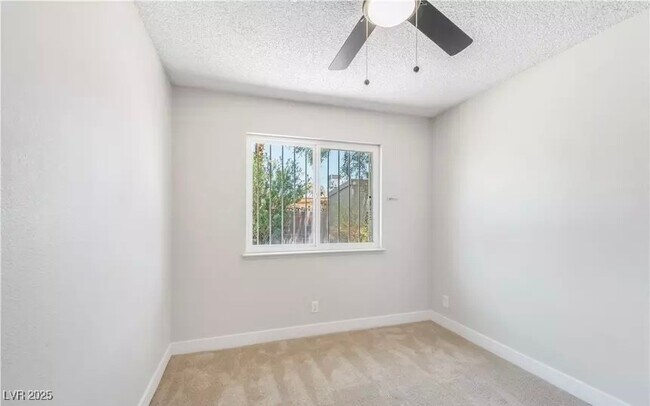 Foto del edificio - 3904 Stormcrest Dr