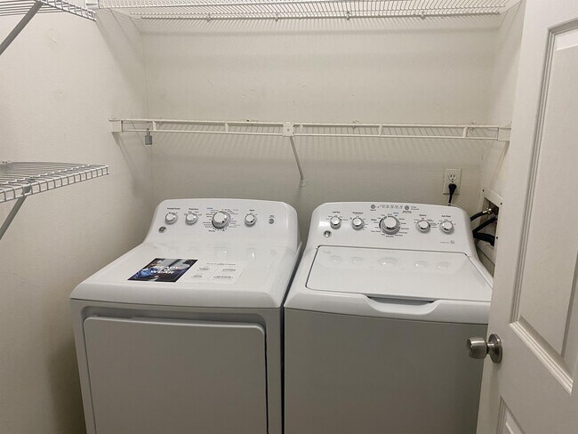 Foto del edificio - 8107 Olympia Ct