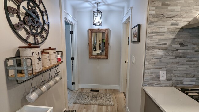 Building Photo - 76 Milk St