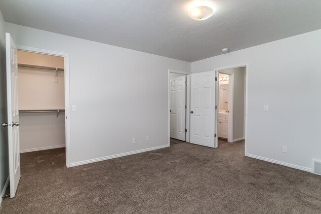 Building Photo - Beautiful Single Family Home for Rent in S...