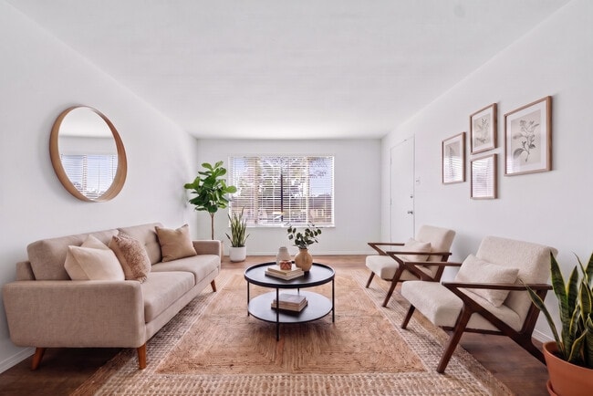 Building Photo - COURTYARD GARDENS APARTMENTS