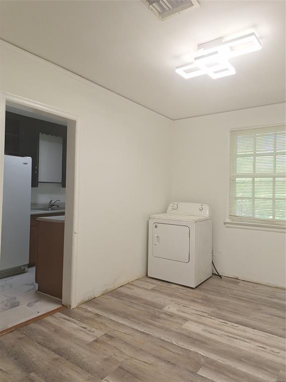 Foto del edificio - 2215 E 2nd St